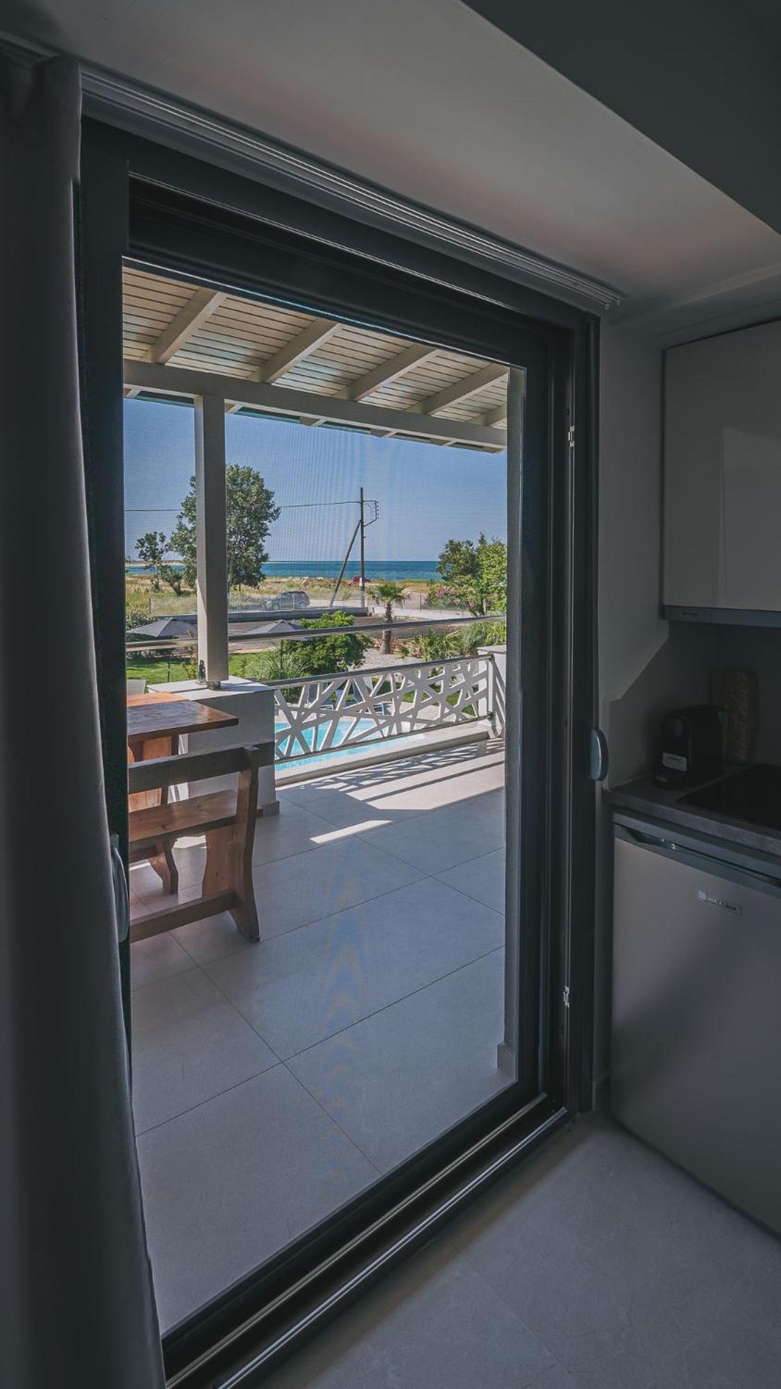 Electra Beachfront Suites, Nea Irakleia 외부 사진