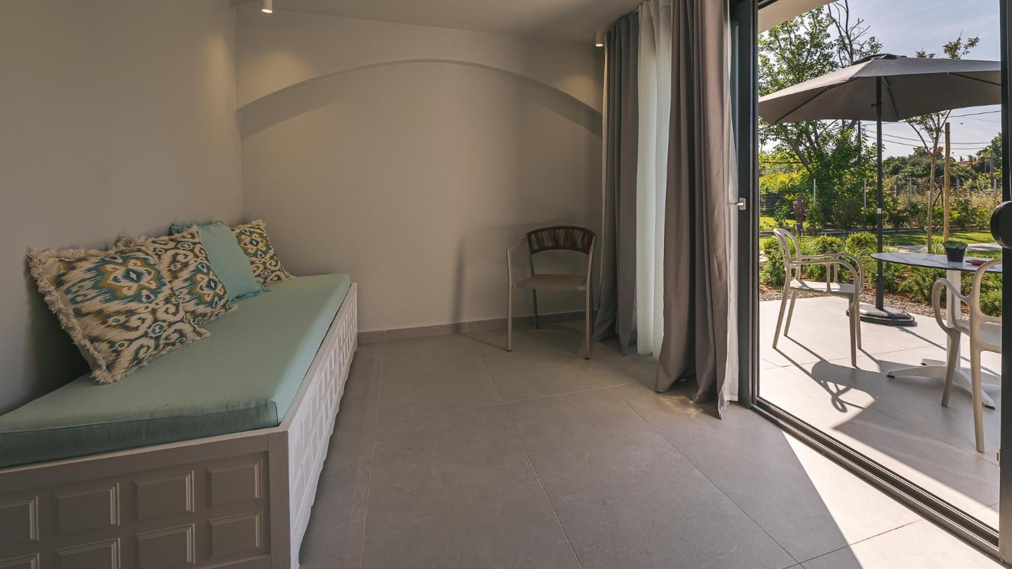 Electra Beachfront Suites, Nea Irakleia 외부 사진